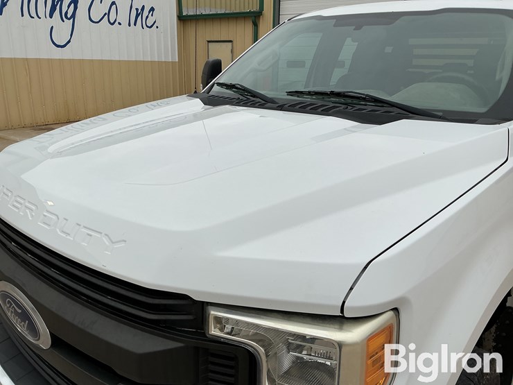 2017-ford-f250-xl-image-10