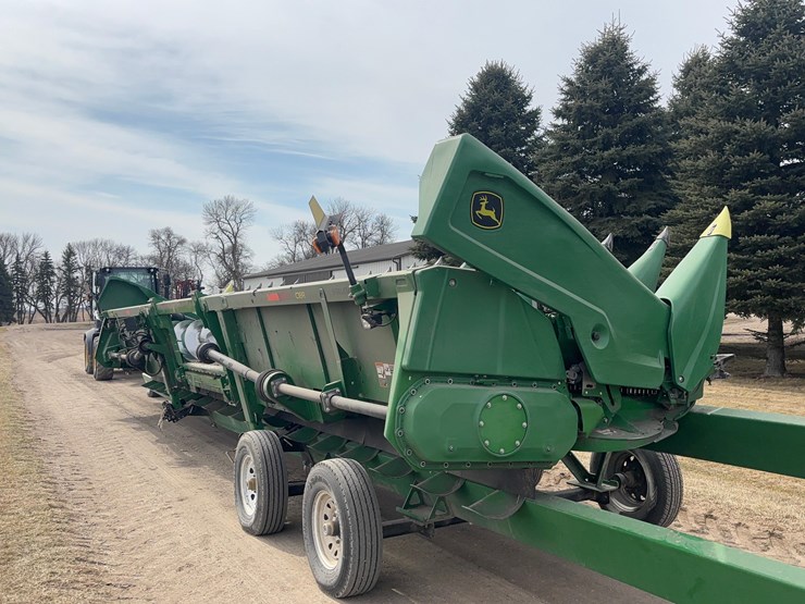 2023-john-deere-c18r-image-7