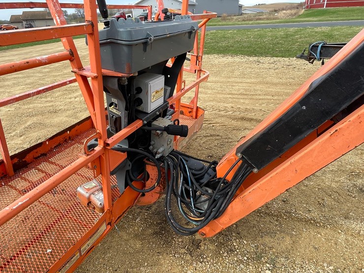 2007-jlg-860sj-image-40