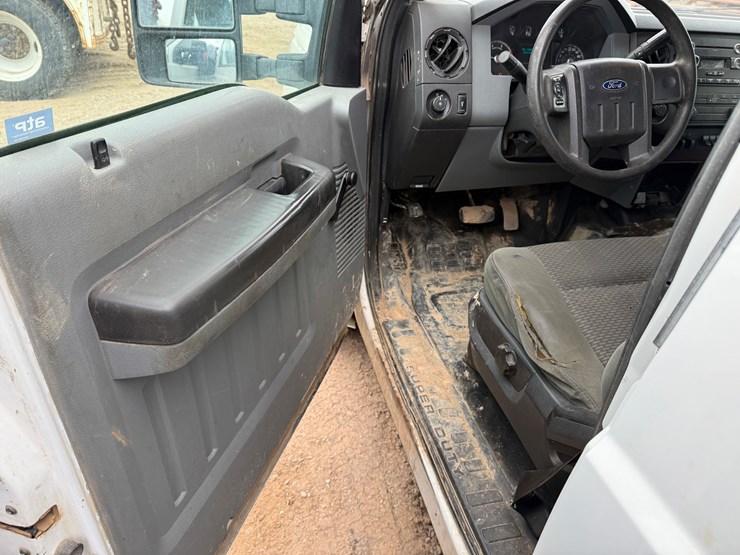 2012-ford-f350-xl-image-9