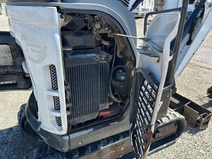 2020-bobcat-e20-image-39