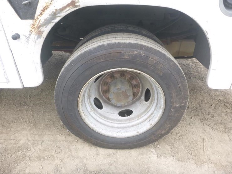 2006-ford-f450-image-16