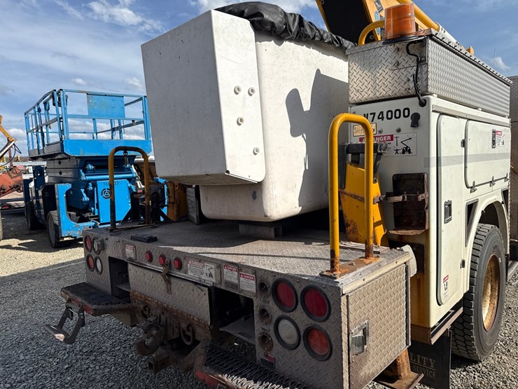 international-4400-sba-image-36