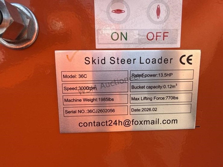 2026-sdl-36c-stand-up-skid-steer-image-10