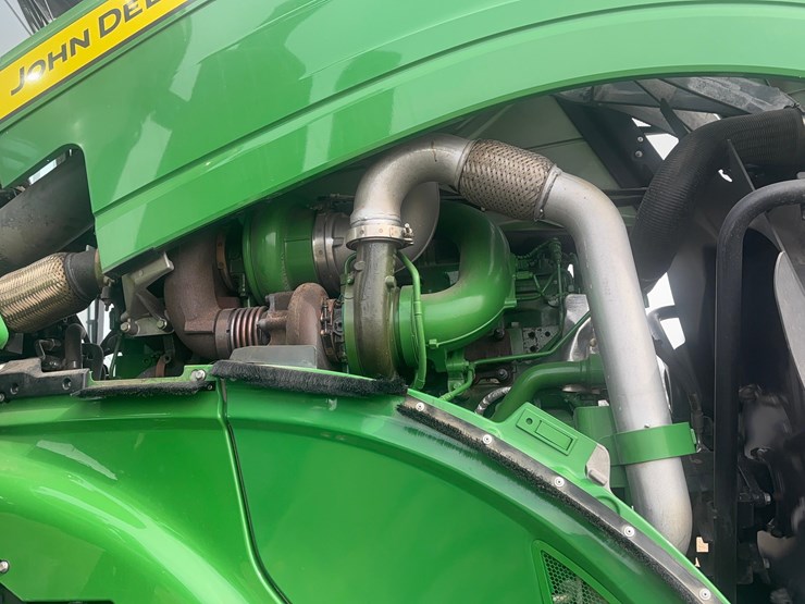 2022-john-deere-9rt-570-image-17