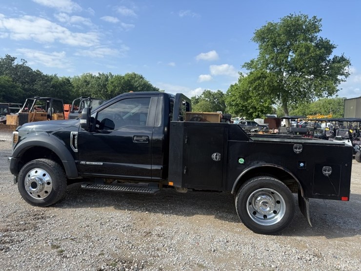 2019-ford-f450-image-8
