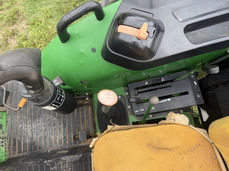 2020-john-deere-5075e-image-14