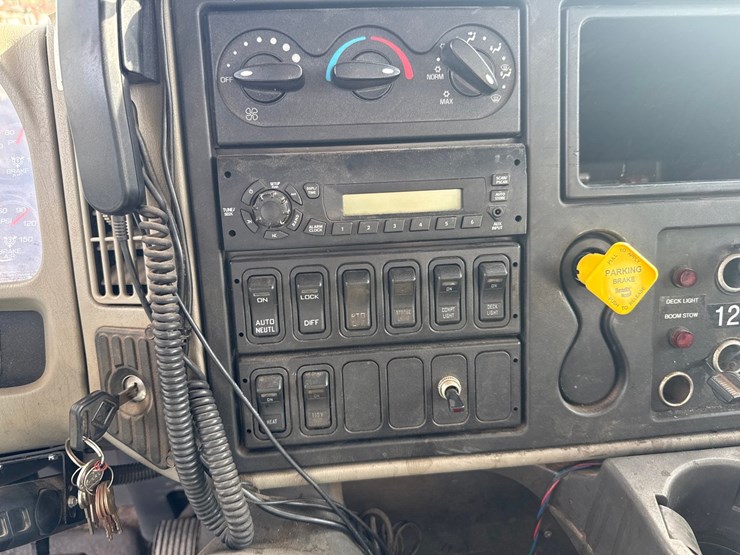 international-4400-sba-image-60