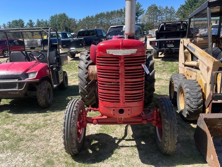 1951-international-i6-image-2