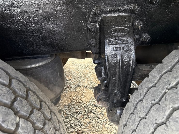 1999-caterpillar-c12-image-34