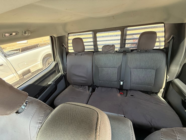 2023-ford-f250-image-13