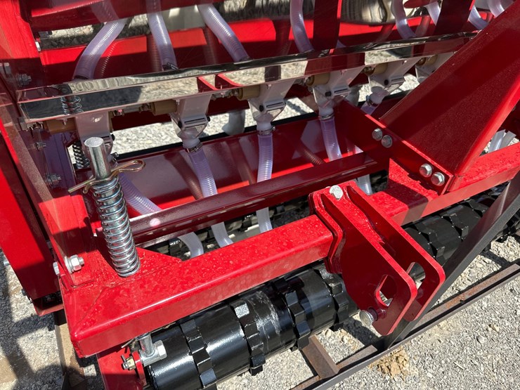 #1405-•-skid-steer-seeder-image-5