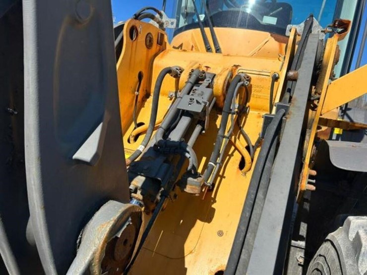 2019-volvo-l60h-image-43