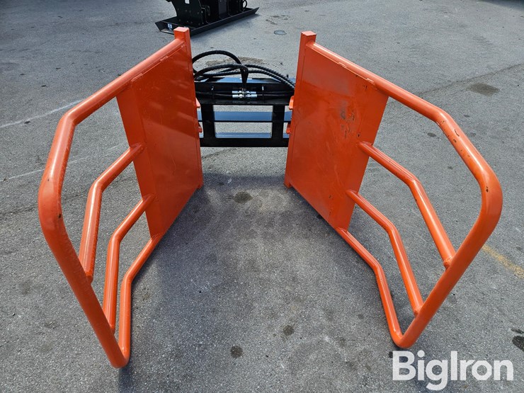 2025-massey-ferguson-730-image-16