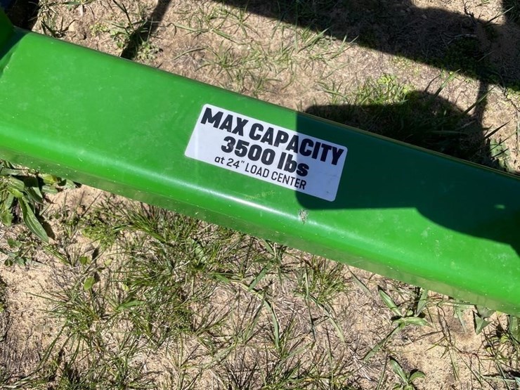 kivel-loader-mt-pallet-forks-image-4