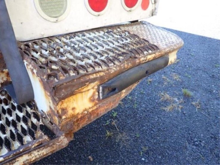 2008-freightliner-mt55-image-79