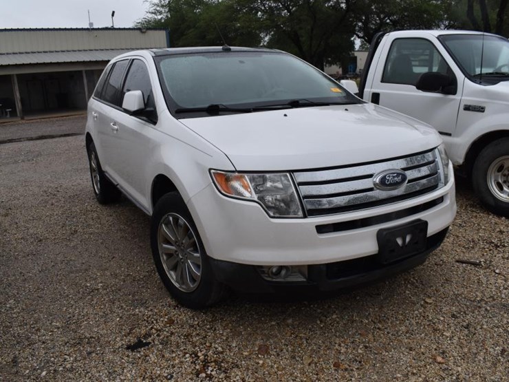 2010-ford-edge-image-2