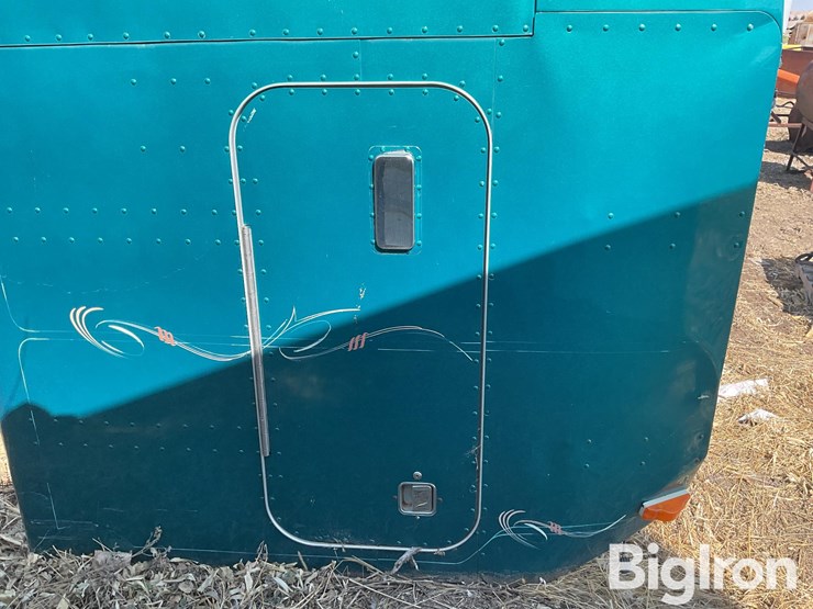 peterbilt-379-image-18