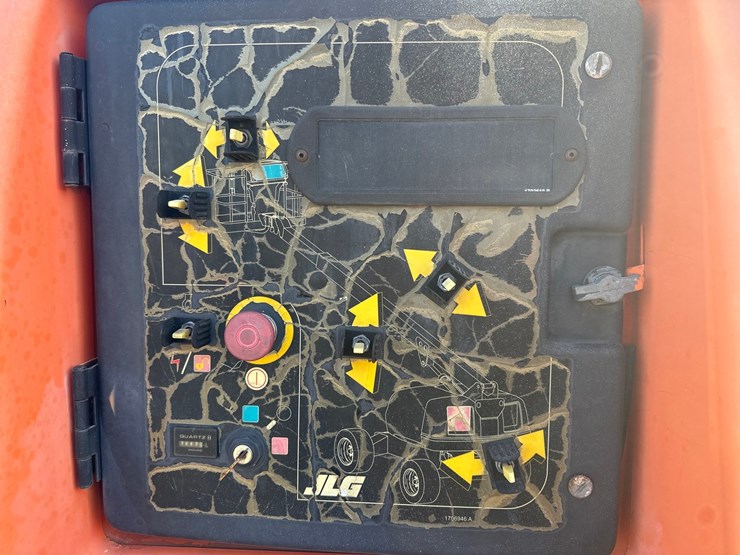 2007-jlg-400s-image-31