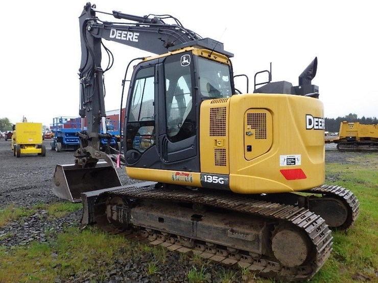 deere-135g-image-4