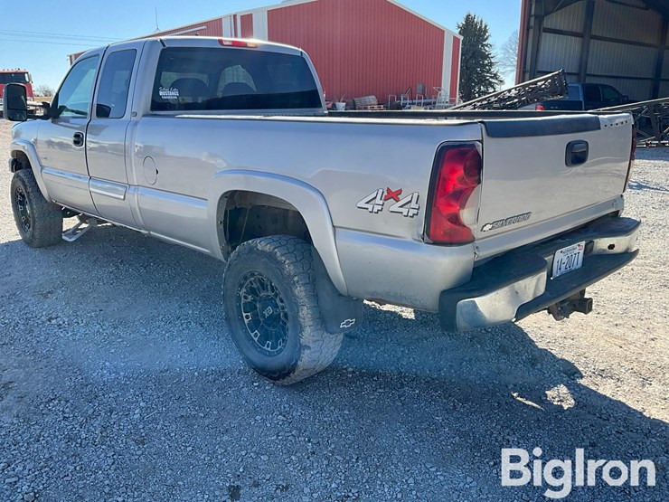 2006-chevrolet-silverado-2500-image-7