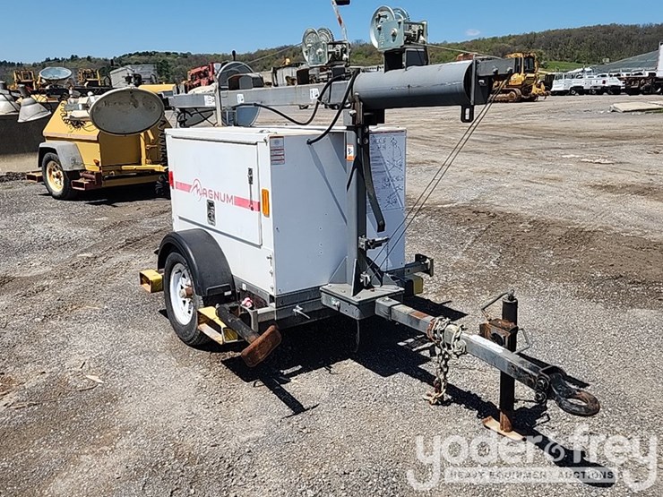 magnum-light-tower-image-2