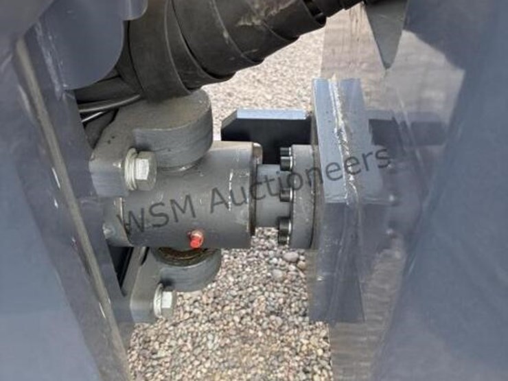 2026-sdl-1000-vibratory-roller-image-10