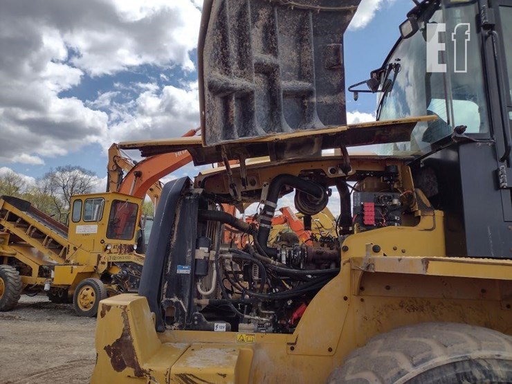 2015-caterpillar-914k-image-38