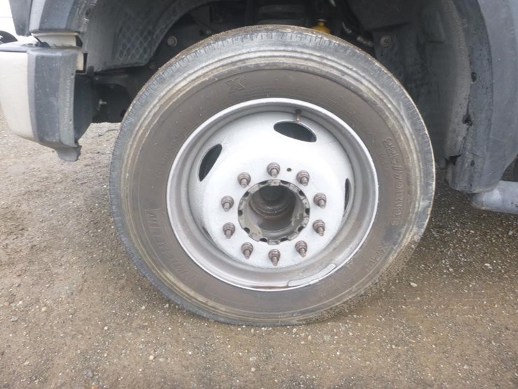 2008-ford-f550-image-28