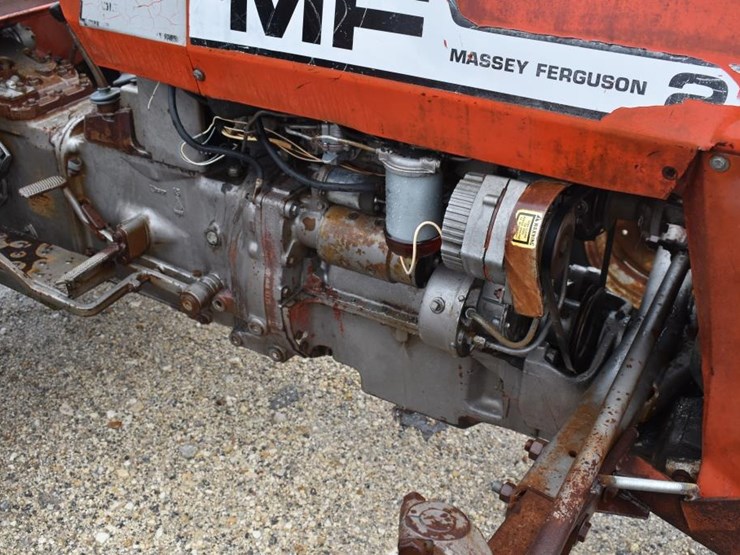 massey-ferguson-230-image-4