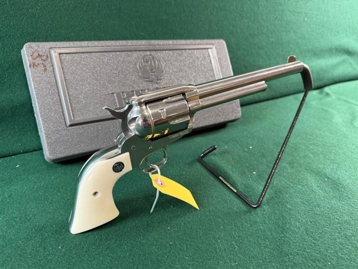 ruger-vaquero-44-mag-revolver-image-2