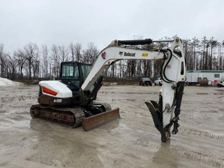 2019-bobcat-e85-image-2