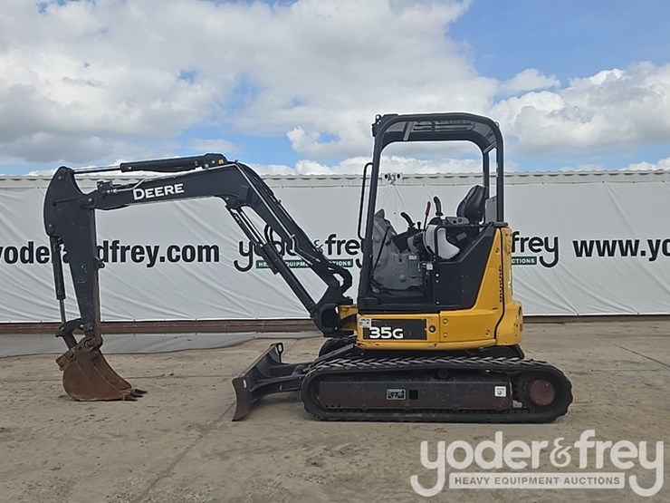 2019-deere-35g-image-2