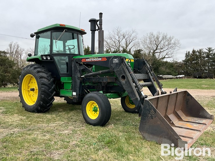 1979-john-deere-4440-image-3