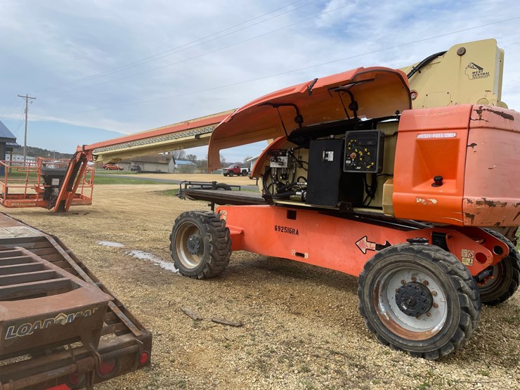 2007-jlg-860sj-image-8