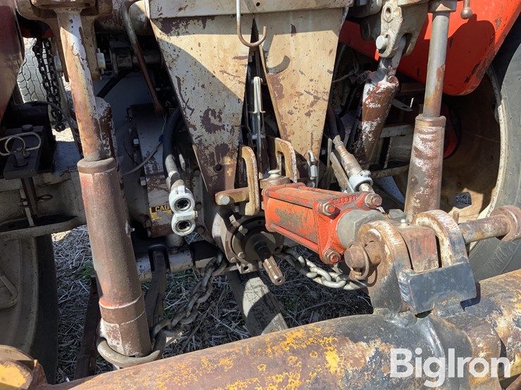 1968-massey-ferguson-1100-image-20