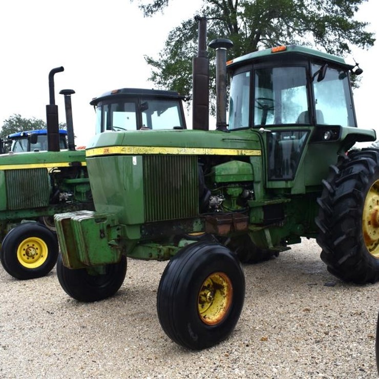 JOHN DEERE 4630