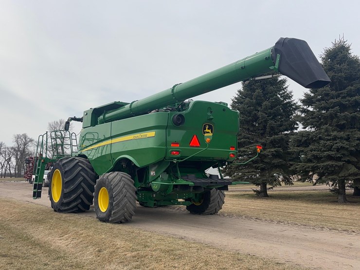 2023-john-deere-s780-image-7