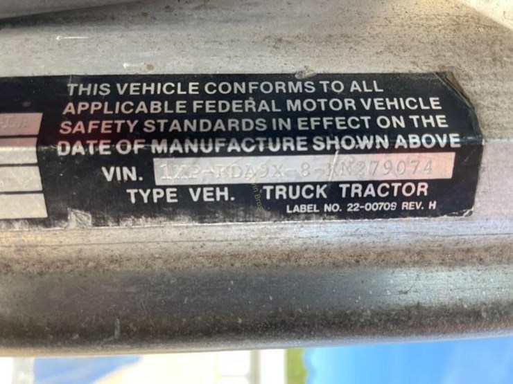 1989-peterbilt-375-image-13