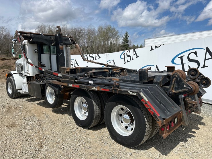 1995-peterbilt-357-image-3