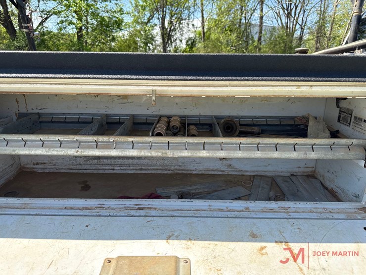 2018-chevrolet-2500-image-13