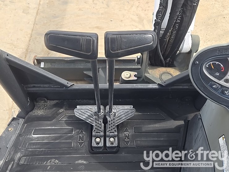 2021-bobcat-e35-image-55