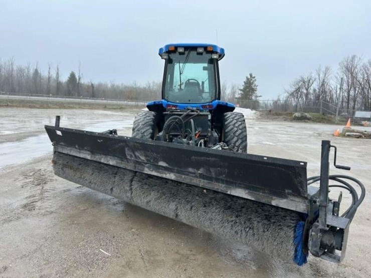 new-holland-tv6070-image-2