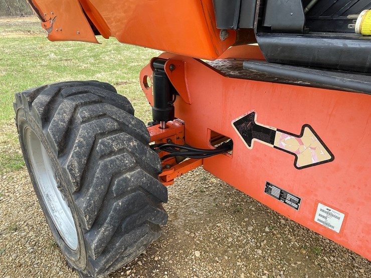 2007-jlg-860sj-image-53