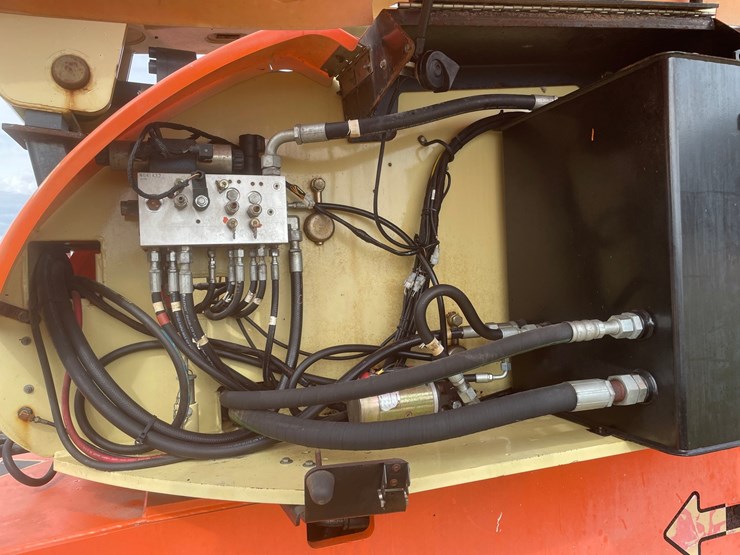 2007-jlg-860sj-image-25