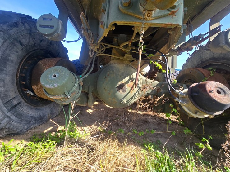 #23785-•-1979-am-general-dumptruck-(nonrunner)-image-66