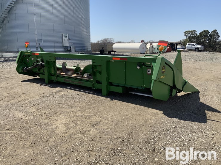 2013-john-deere-608c-image-5