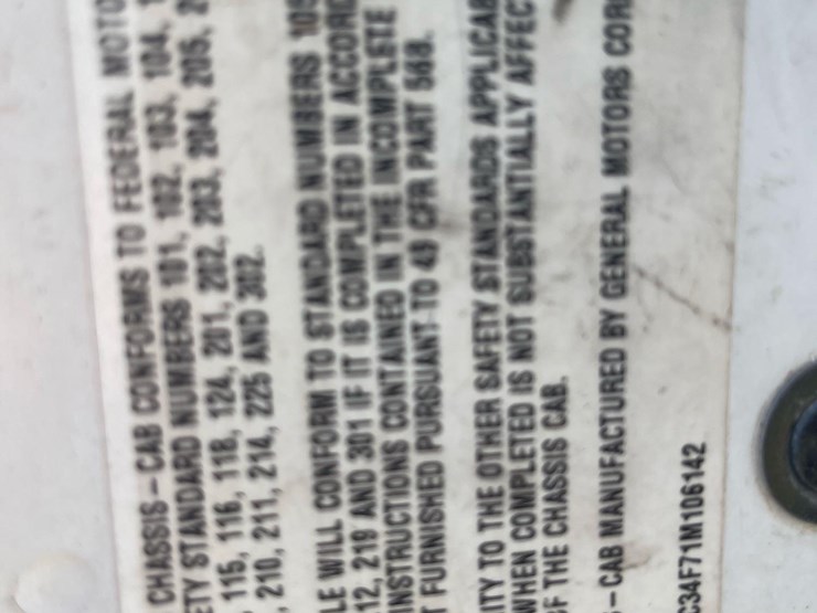 2001-chevrolet-3500hd-image-29