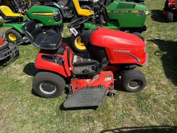 john-deere-l108-image-1