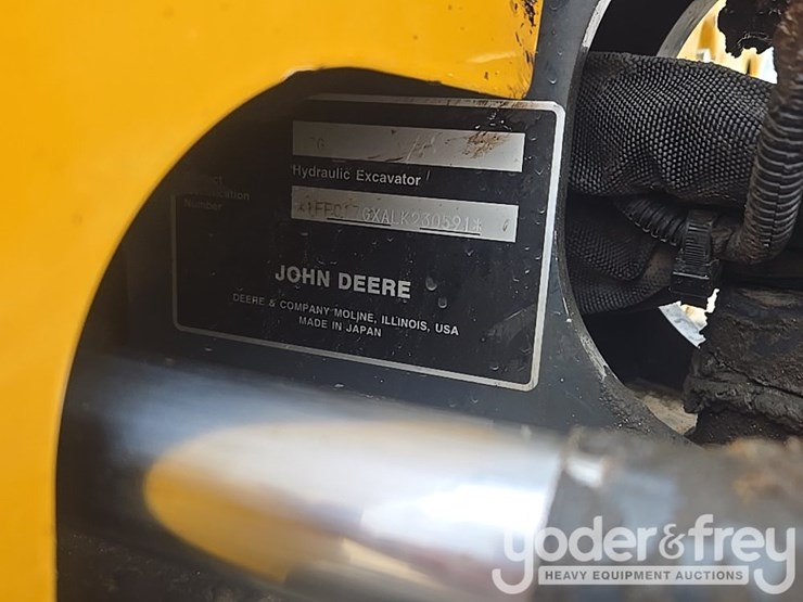 2022-deere-17g-image-52